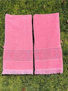 Vintage Cannon Monticello Santa Cruz Scroll Bath Towel Set Bubble Gum Pink 22x44